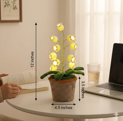 Aura Lily Lamp